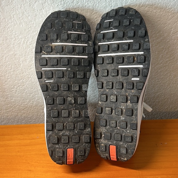 Nike Waffle One, DA7995-100, mens US 9.5 - Picture 7 of 7